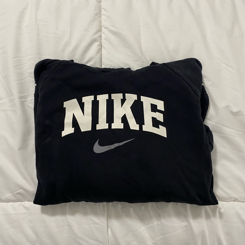 Women’s Nike Sweatshirt